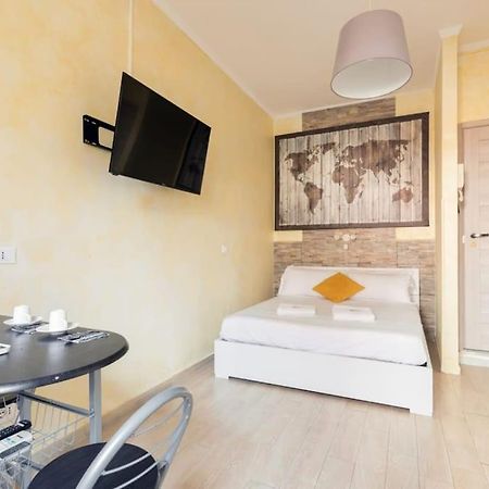 Private Suite In A Guest House With Private Bathroom N3 Roma Ngoại thất bức ảnh